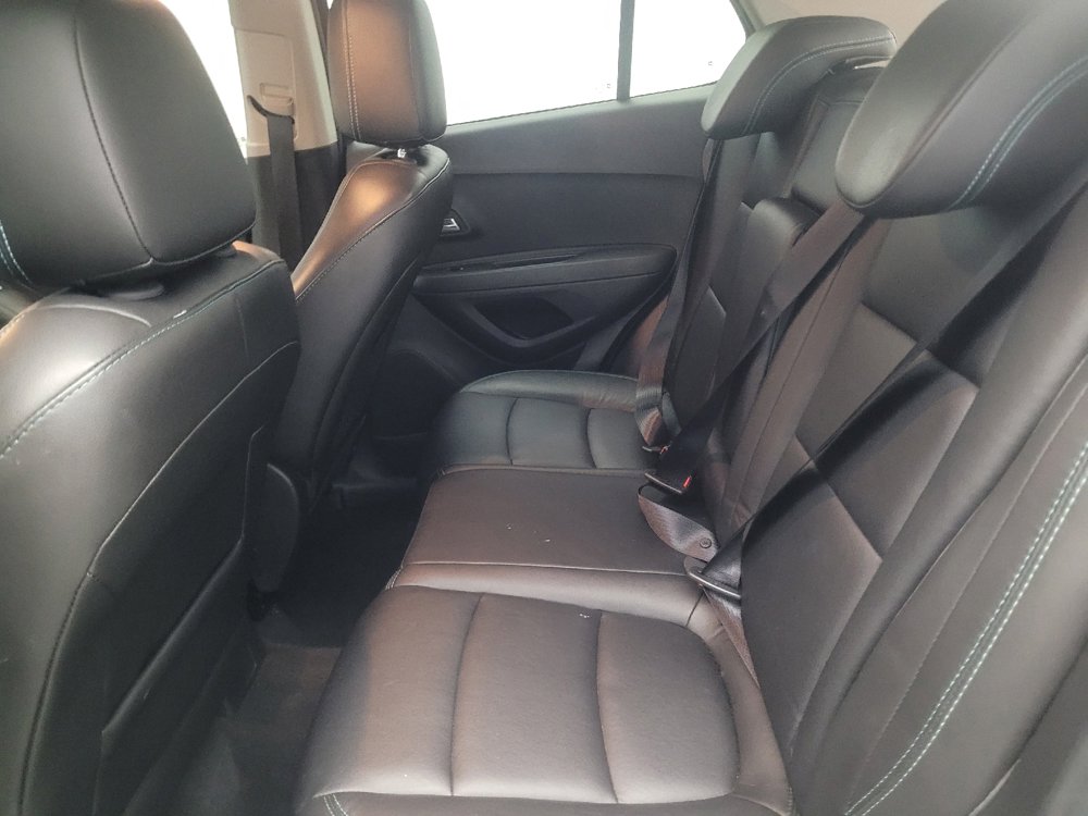 Used 2015 Chevrolet Trax LTZ FWD image 18