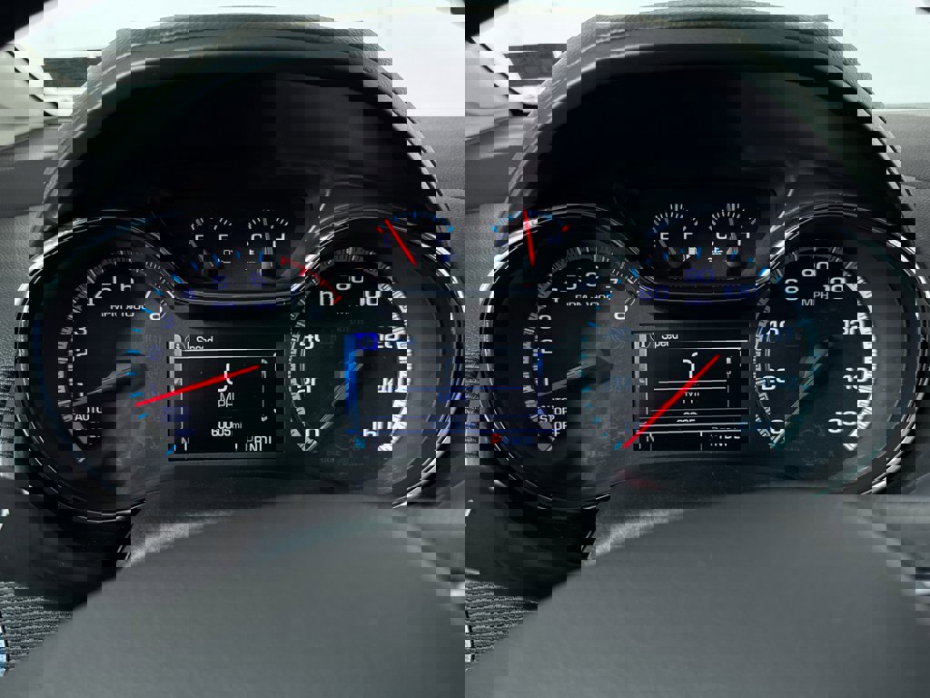 Used 2018 Chevrolet Cruze LT w/ Sun And Sound Package image 9