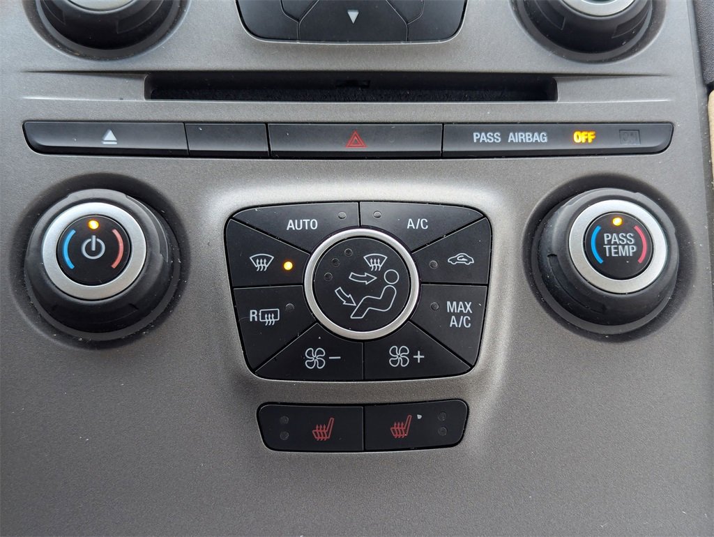 Used 2018 Ford Taurus SEL image 16