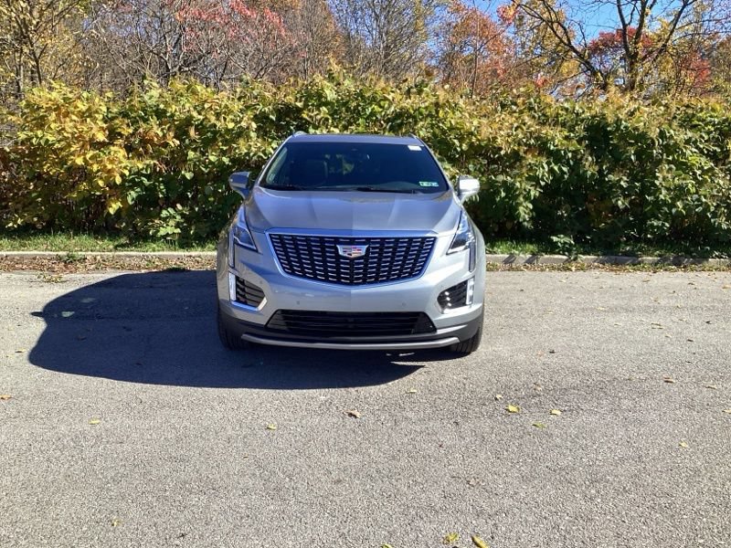 New 2025 Cadillac XT5 Premium Luxury FWD image 2