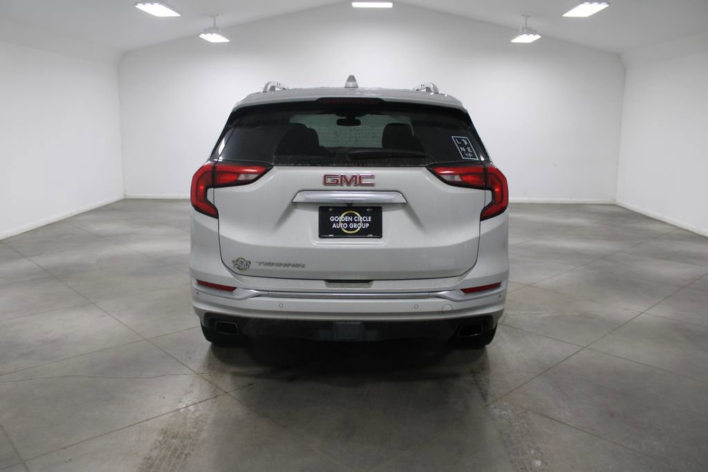 Used 2018 GMC Terrain Denali w/ Comfort Package image 8
