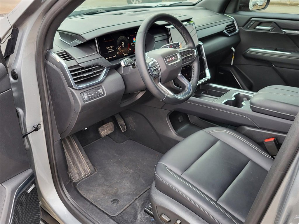 Used 2024 GMC Acadia Elevation w/ Black Edition image 16