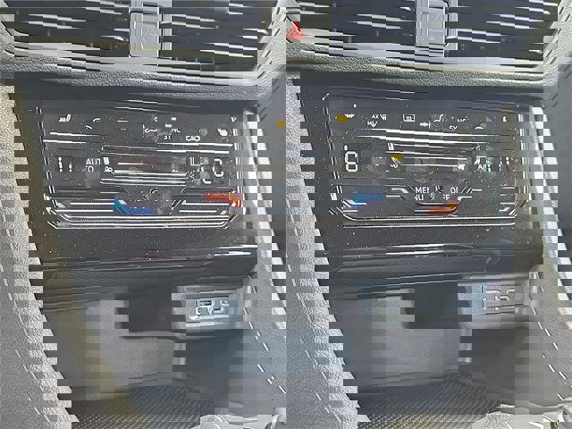 New 2025 Volkswagen Jetta Sport image 18