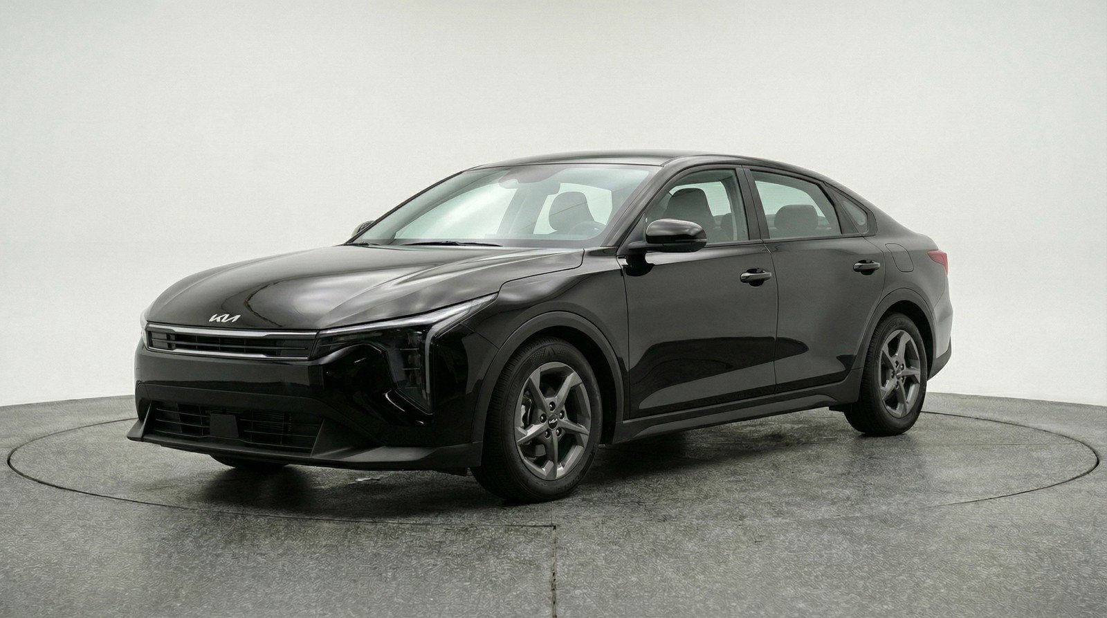 Used 2025 Kia K4 LXS image 3