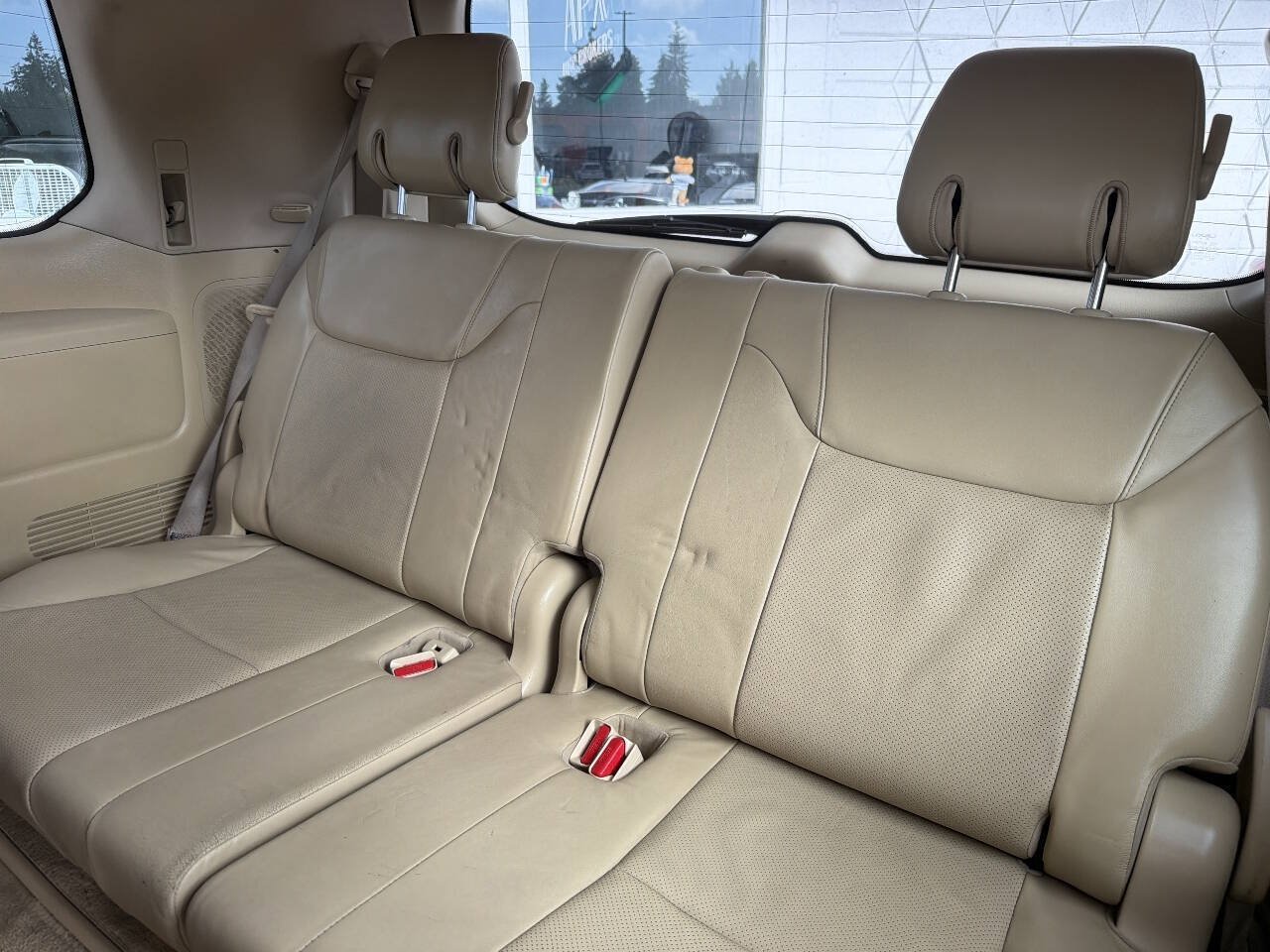 Used 2010 Lexus LX 570 4WD image 23