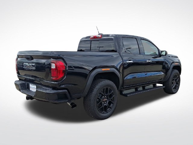 New 2026 GMC Canyon Denali w/ LPO, Denali Black Edition AWD/4WD image 7