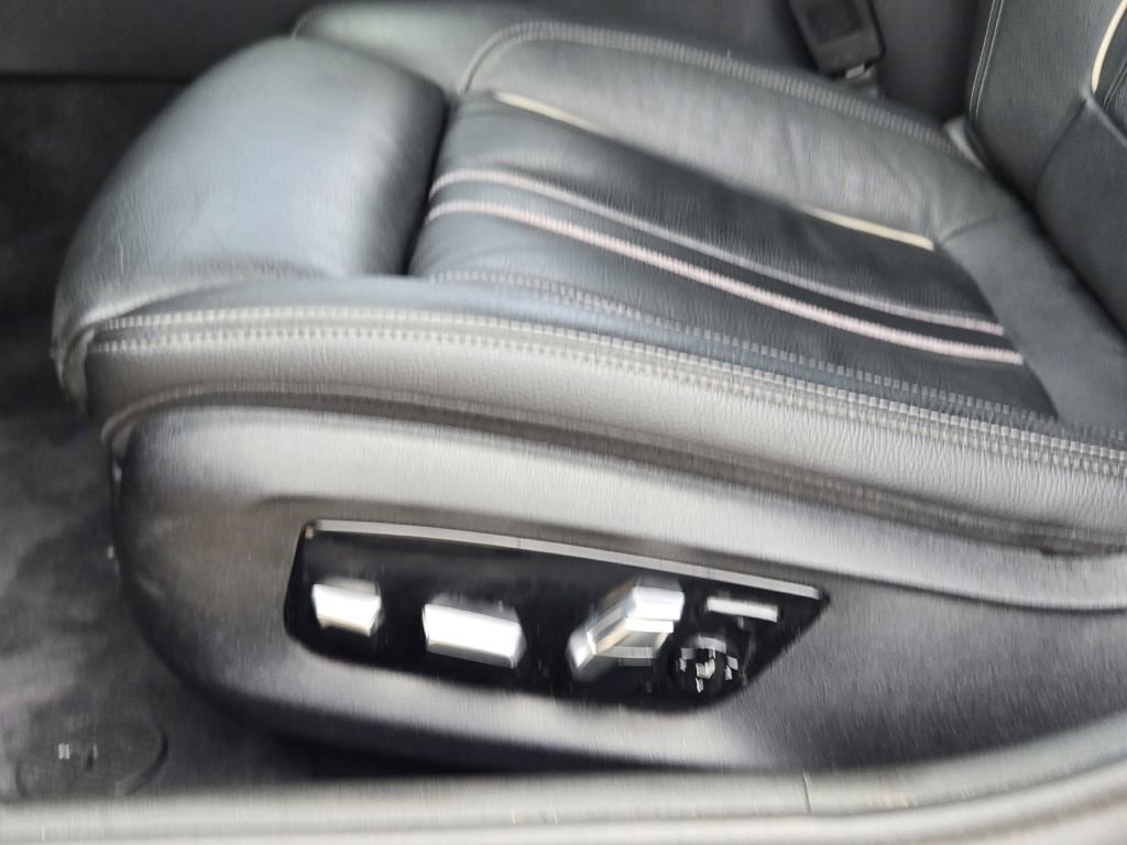 Used 2019 BMW 530i xDrive AWD/4WD image 32