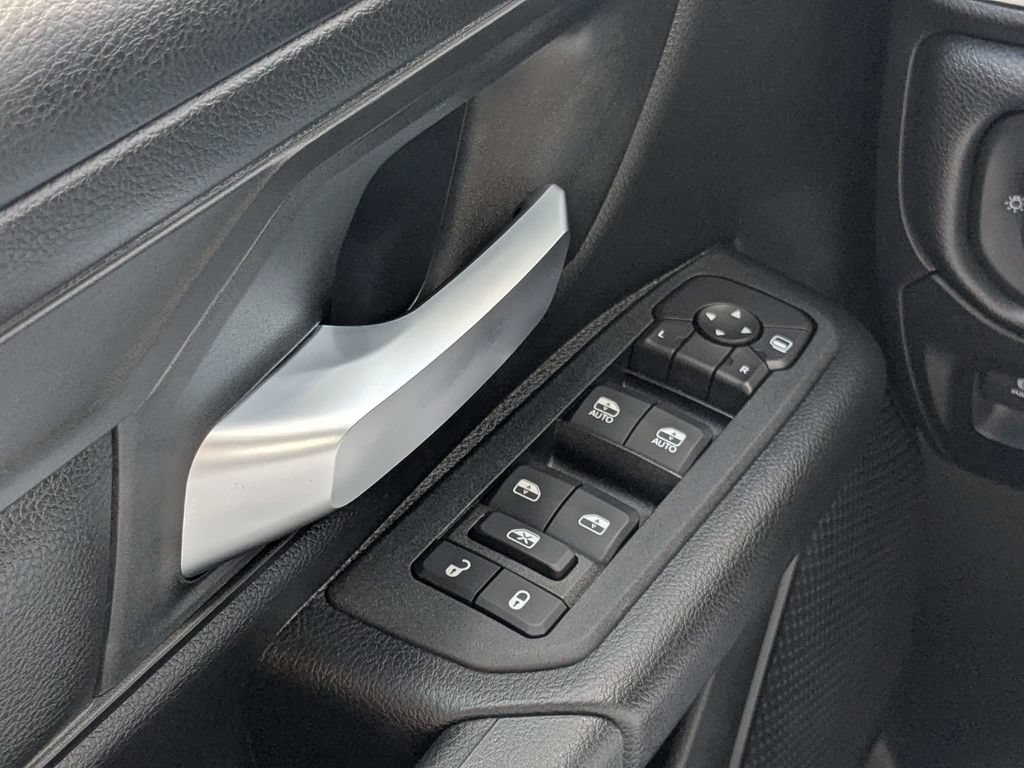 New 2026 RAM 1500 Express AWD/4WD image 20