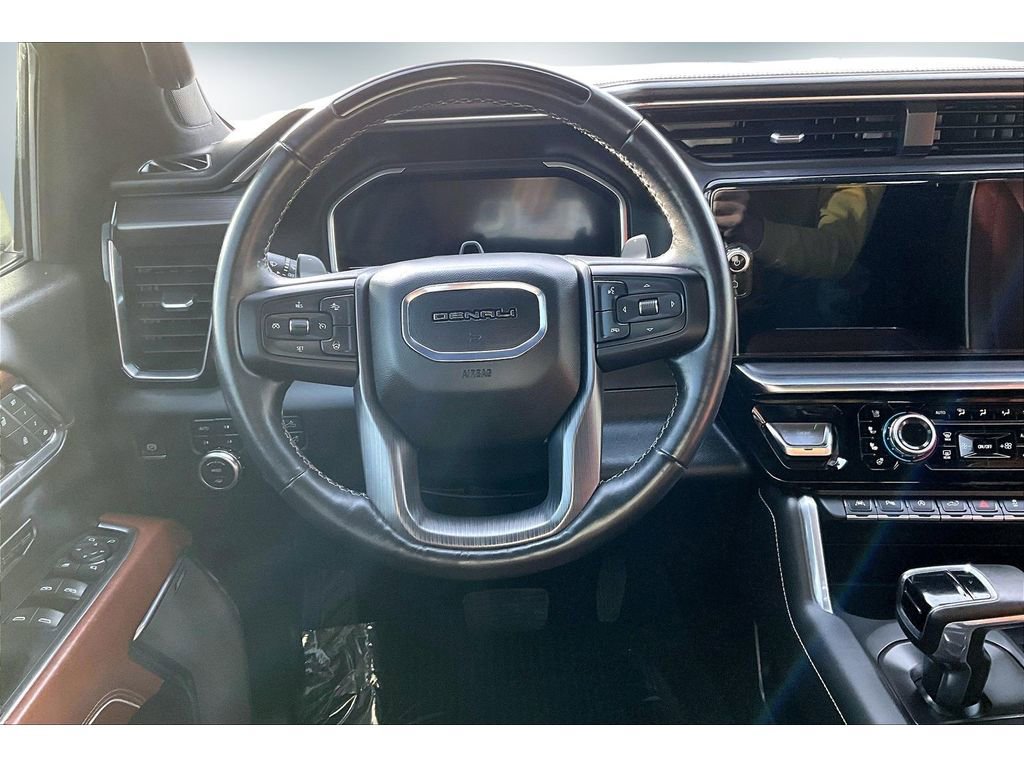 Used 2024 GMC Sierra 1500 Denali Ultimate image 9