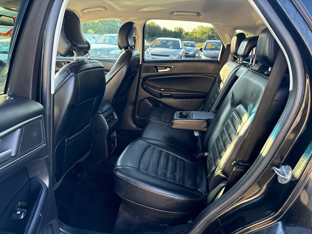 Used 2015 Ford Edge SEL w/ Equipment Group 201A FWD image 10