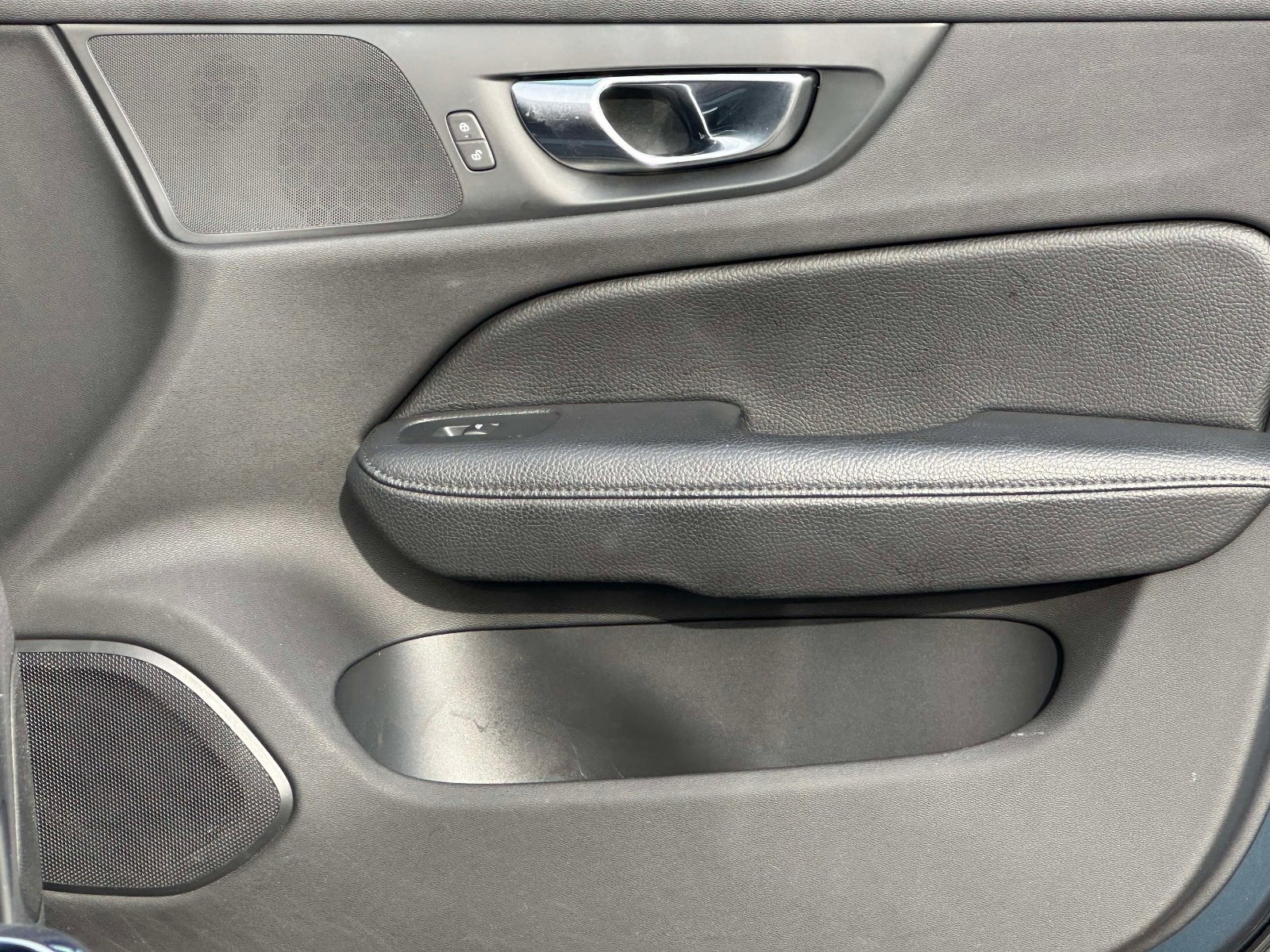 Used 2021 Volvo V60 T5 Cross Country w/ Advanced Package image 24