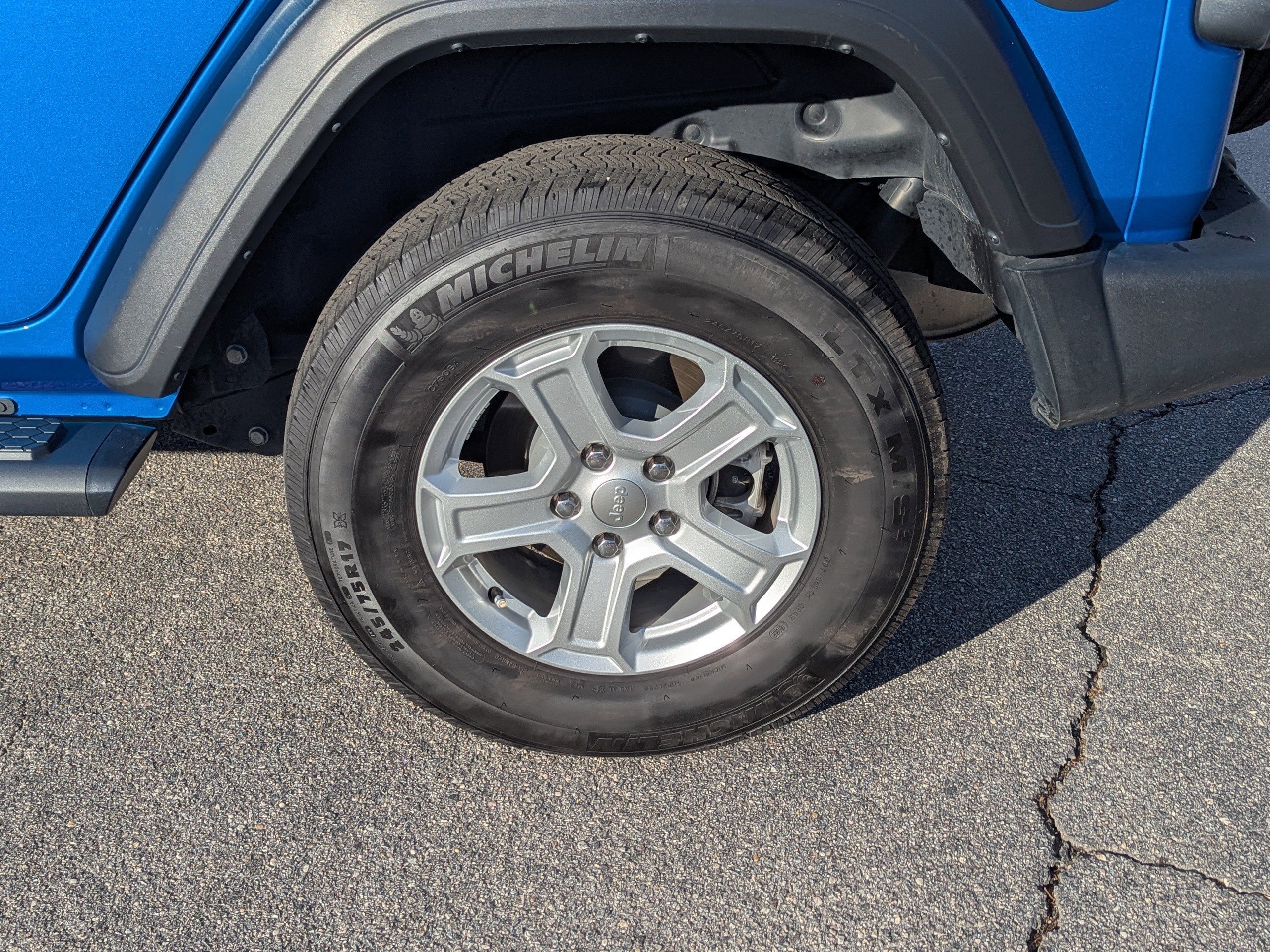 Certified 2022 Jeep Wrangler Sport S w/ Sun And Sound Package image 27