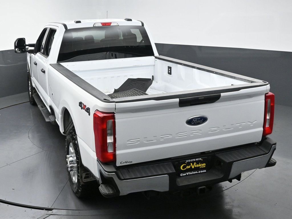 Used 2024 Ford F350 XLT image 44