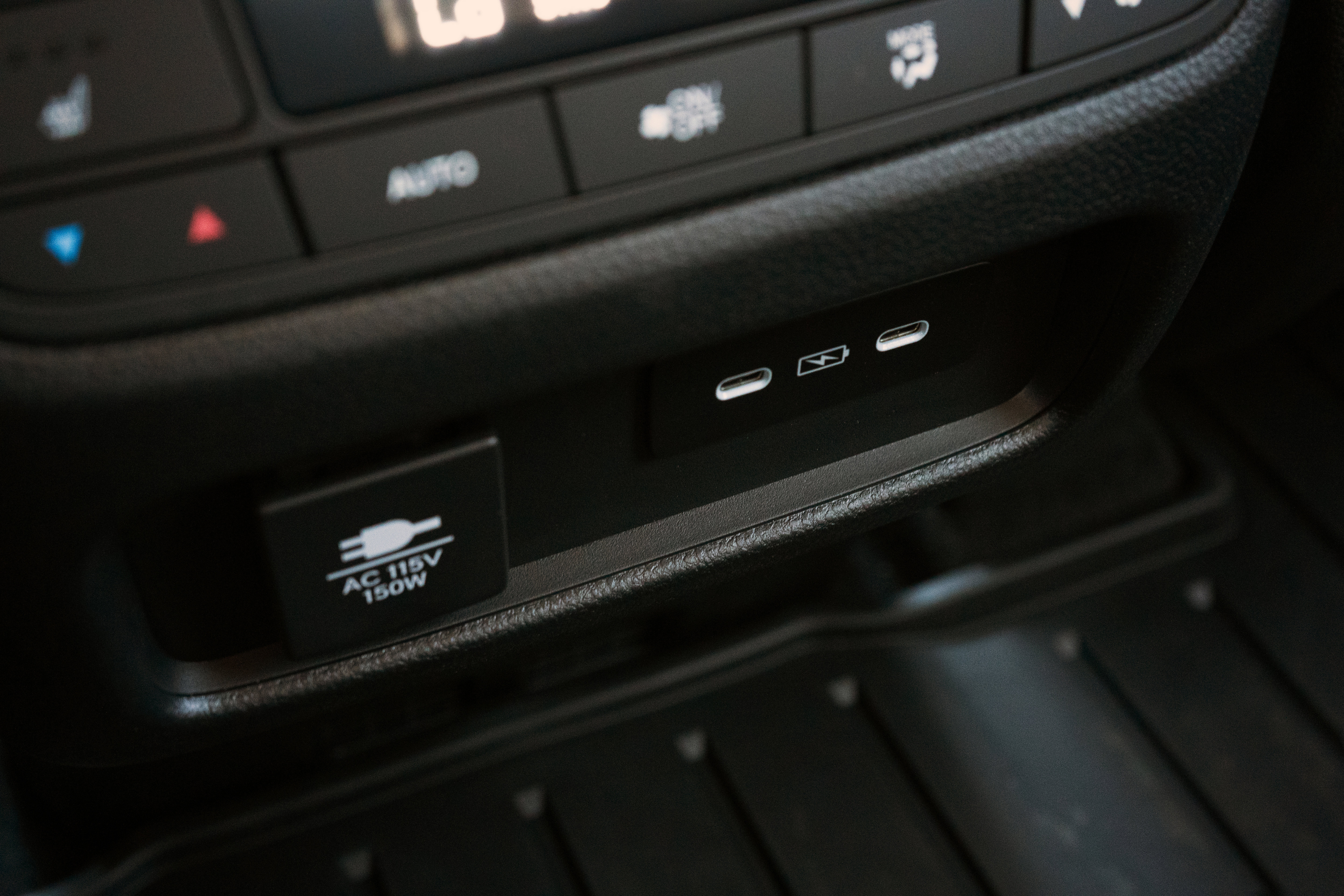 Used 2025 Honda Pilot Elite image 44