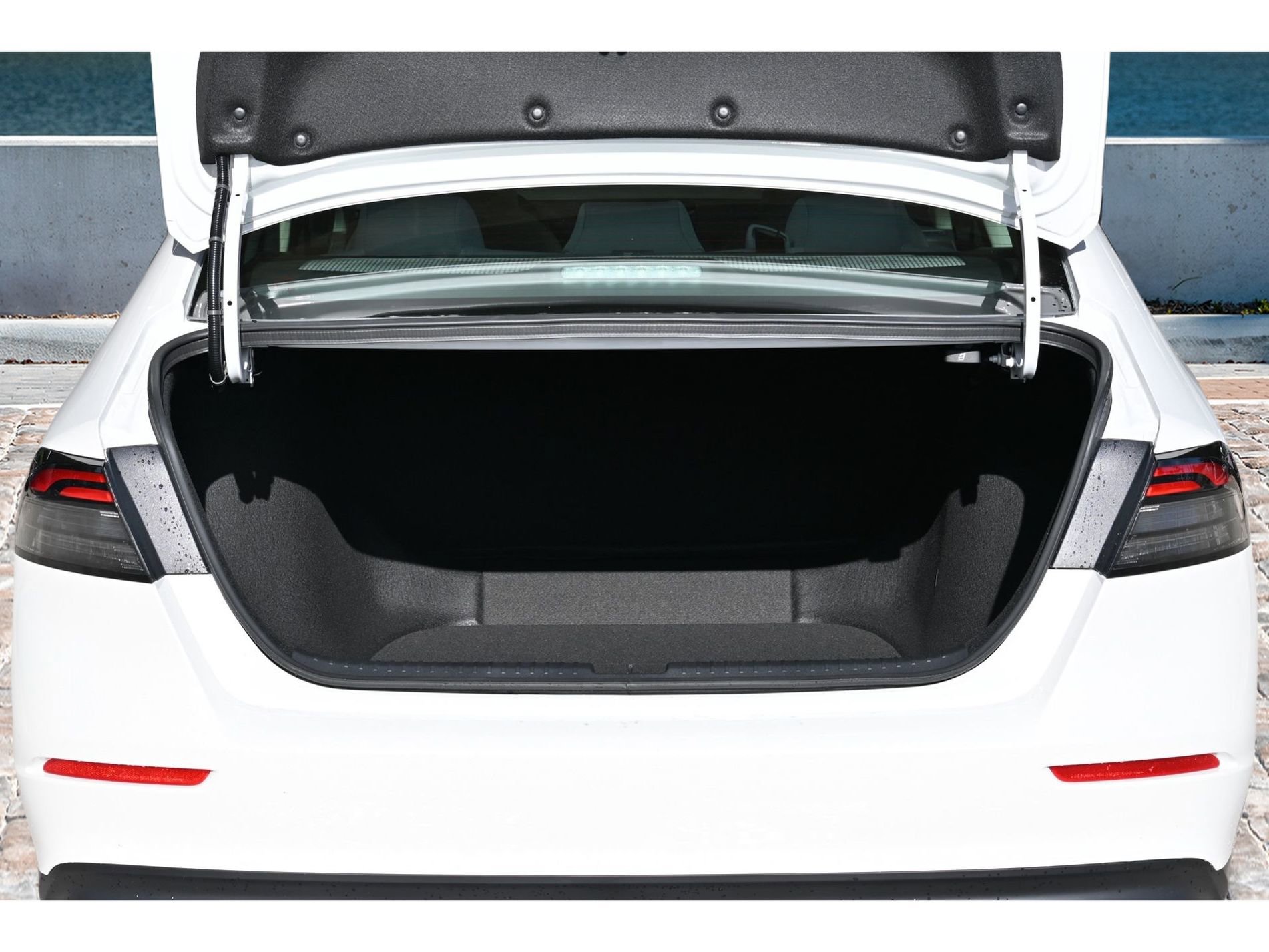 New 2025 Honda Accord LX image 9