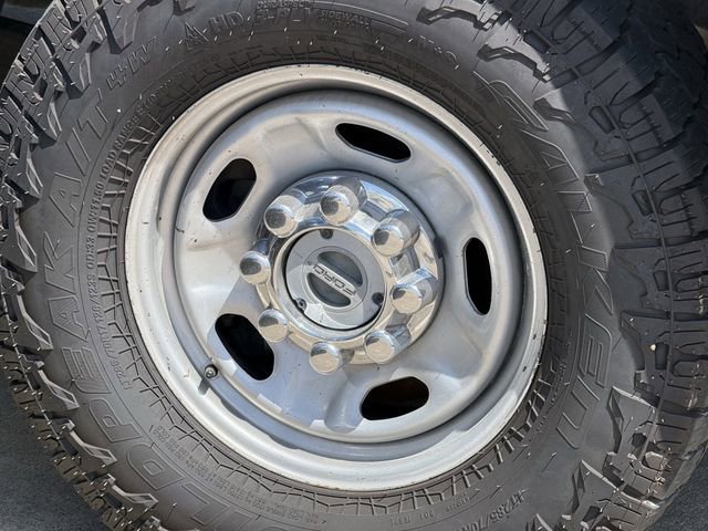 Used 2022 Ford F250 XL w/ Power Equipment Group AWD/4WD image 3