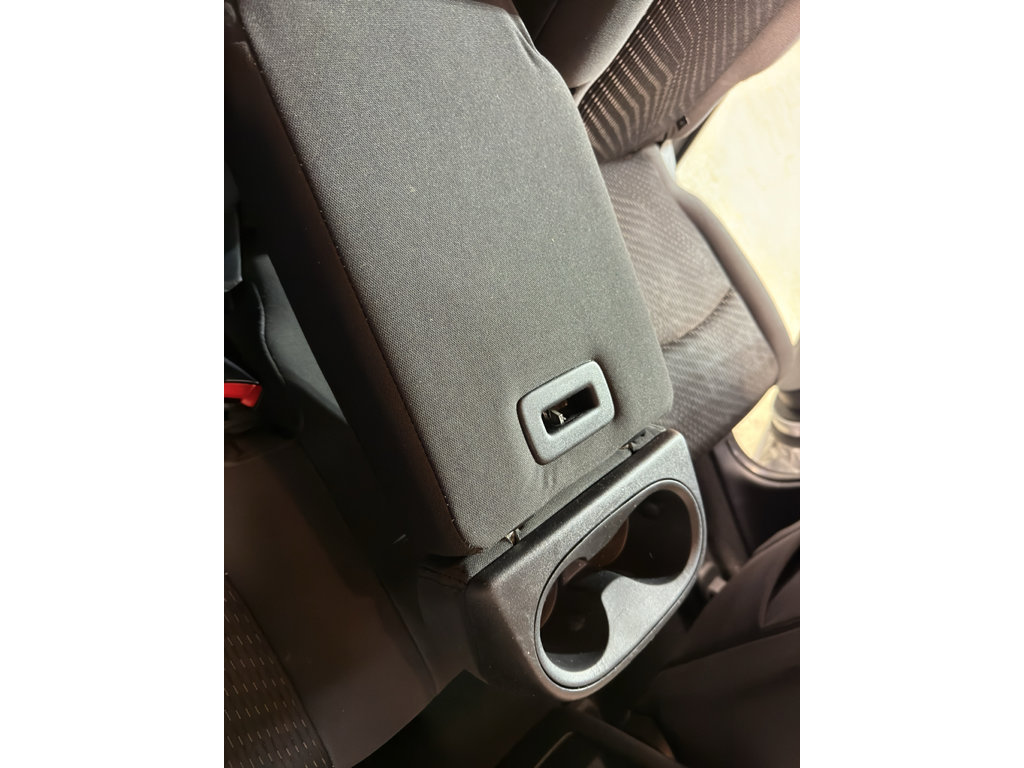 Used 2018 Dodge Journey SE w/ Popular Equipment Group FWD image 25