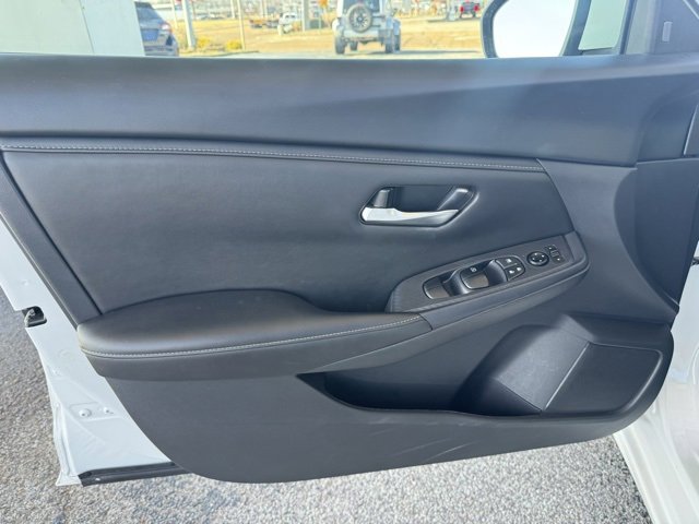 Used 2024 Nissan Sentra SV image 15