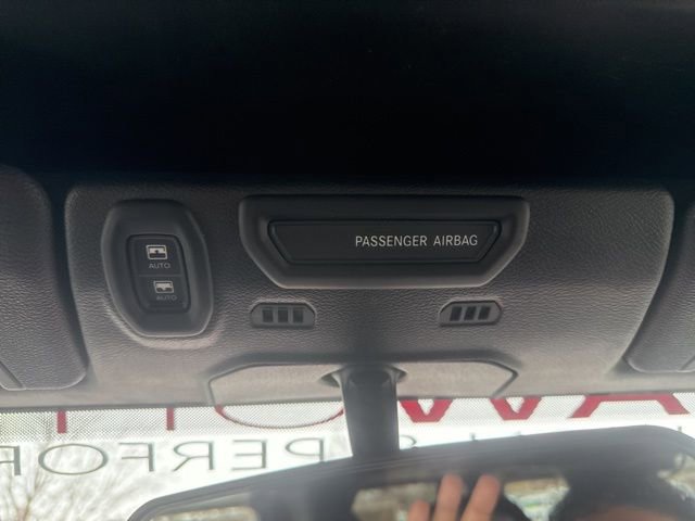 Used 2018 Jeep Wrangler Unlimited Rubicon w/ Safety Group image 39