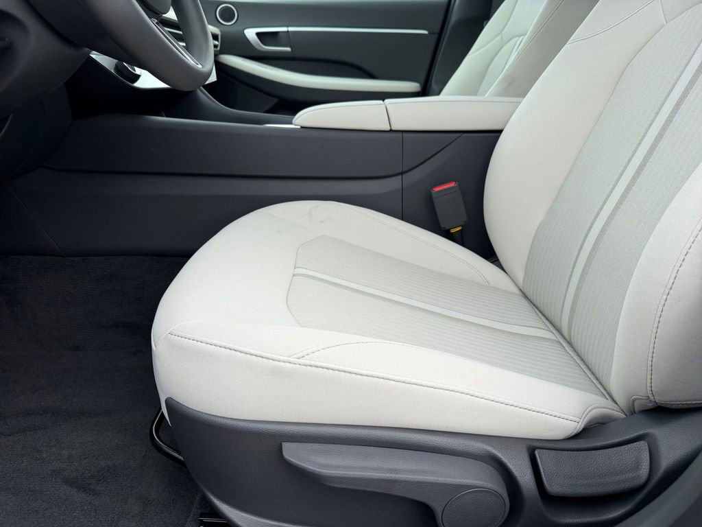 New 2026 Hyundai Sonata Blue FWD image 11