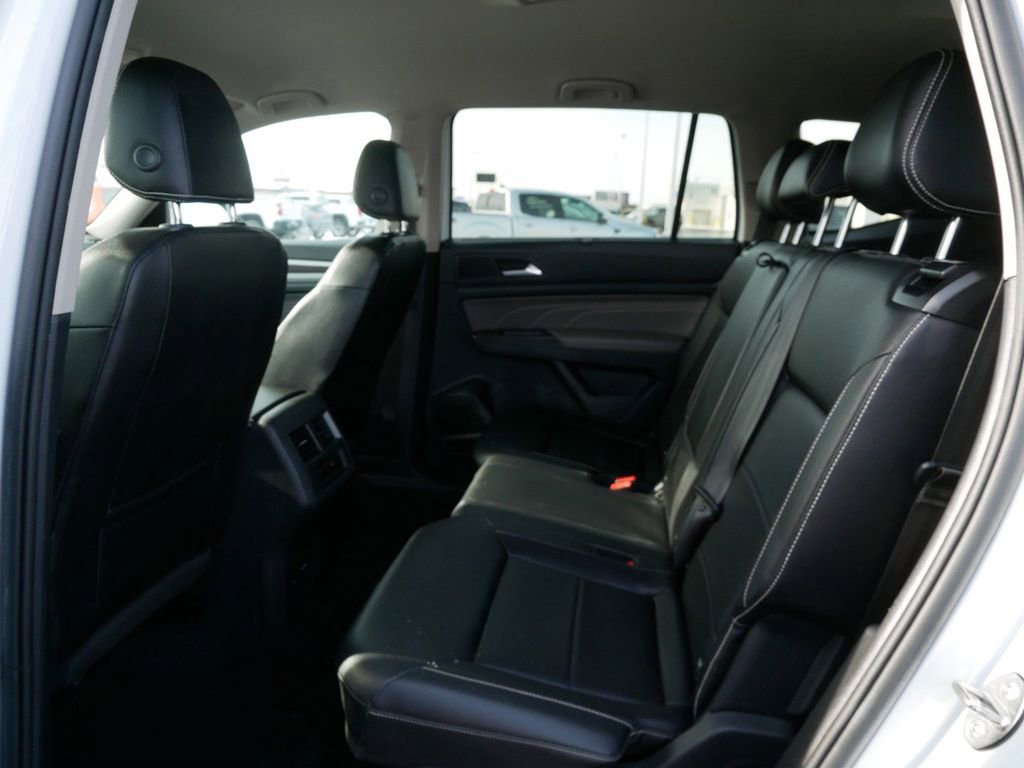 Used 2022 Volkswagen Atlas SE image 12