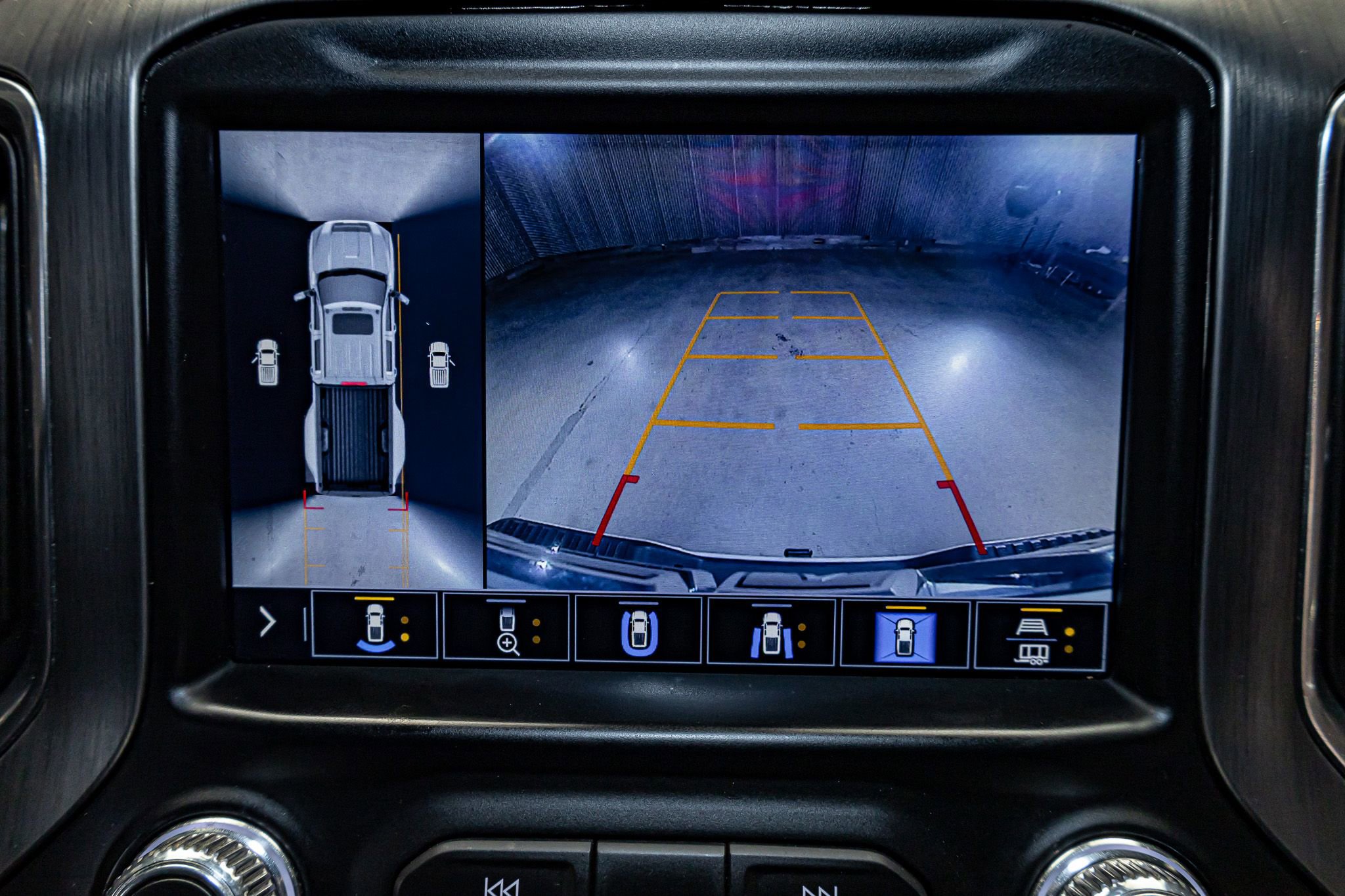 Used 2023 GMC Sierra 3500 Denali w/ Denali Ultimate Package image 22