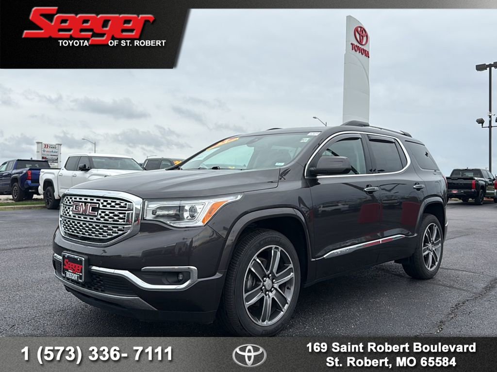 Used 2017 GMC Acadia Denali w/ Technology Package FWD image 1