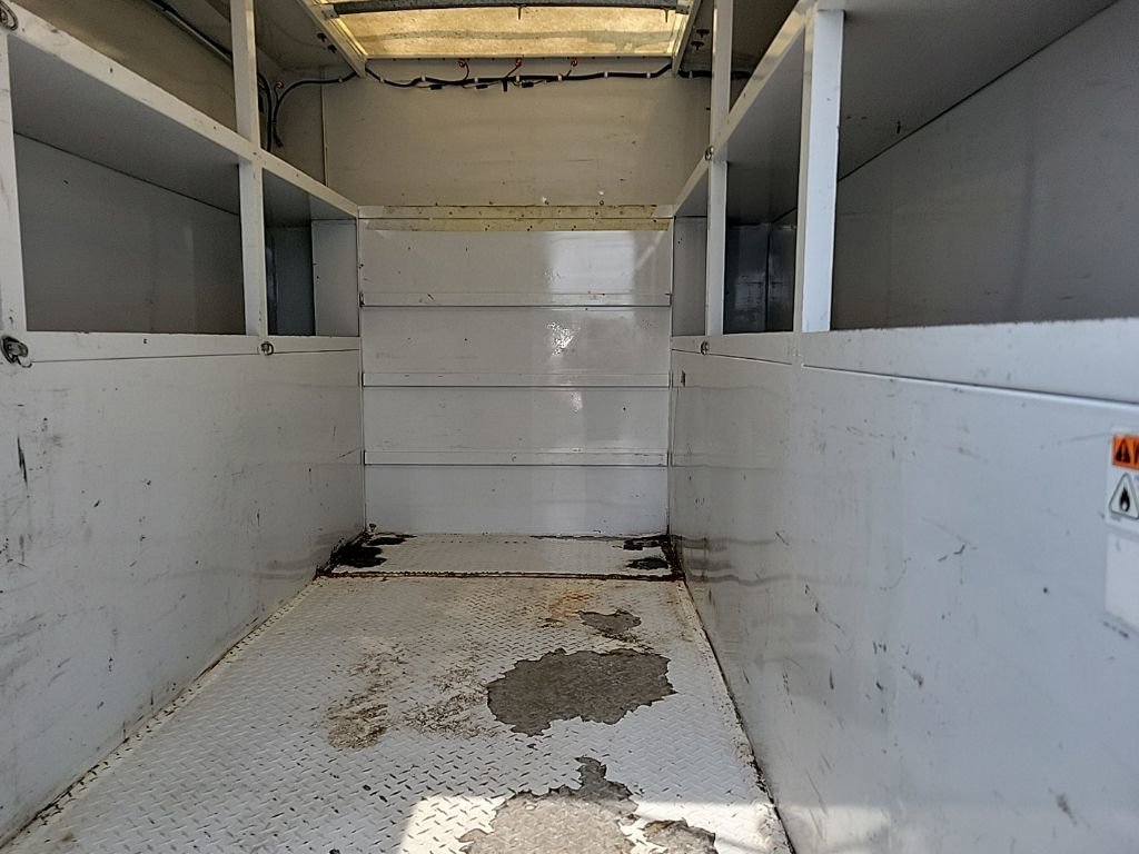 Used 2019 Chevrolet Express 3500 w/ Power Convenience Package RWD image 4