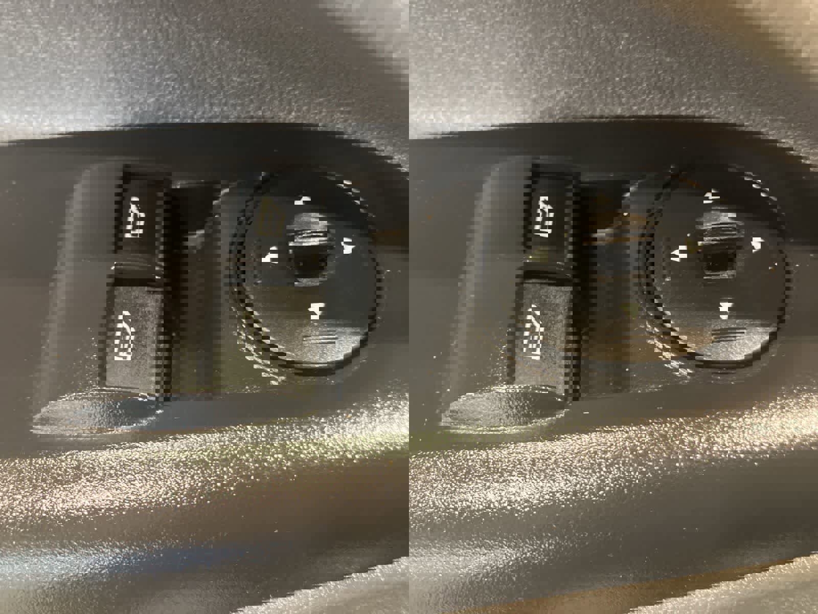 Used 2019 Ford Transit Connect XLT image 12