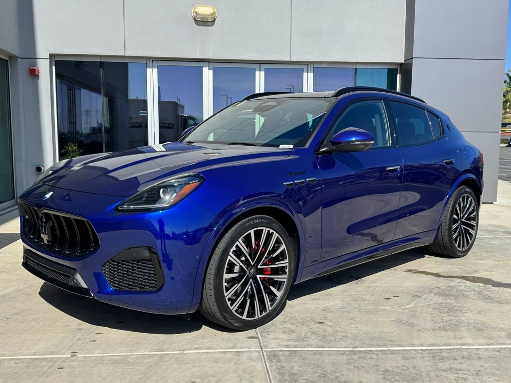 Used 2023 Maserati Grecale Modena AWD/4WD image 3