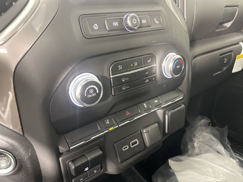 New 2025 GMC Sierra 2500 Pro w/ Convenience Package RWD image 18