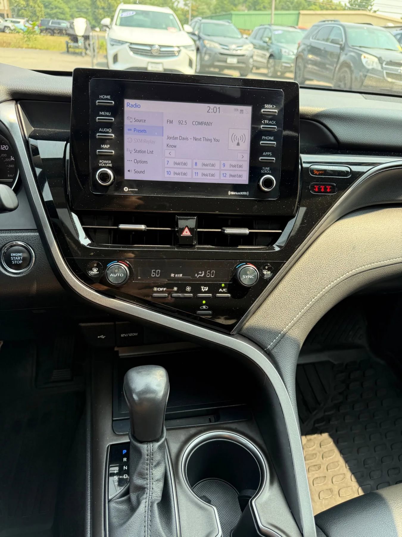 Used 2023 Toyota Camry SE w/ Cold Weather Package image 21