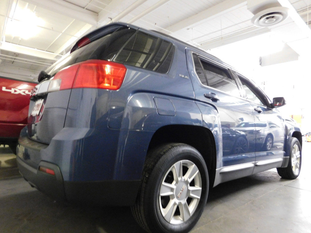 Used 2011 GMC Terrain SLE image 6