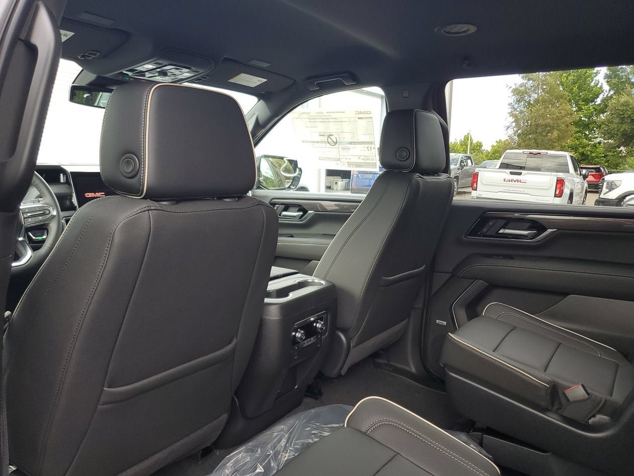 New 2026 GMC Yukon XL Elevation RWD image 10