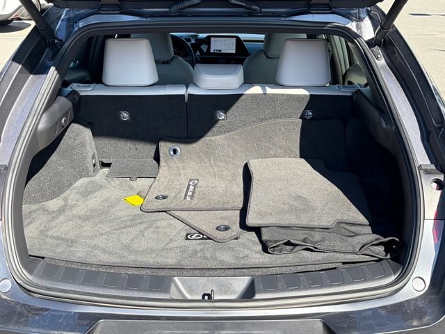 Used 2023 Lexus UX 250h F Sport w/ Accessory Package (Z1) AWD/4WD image 33