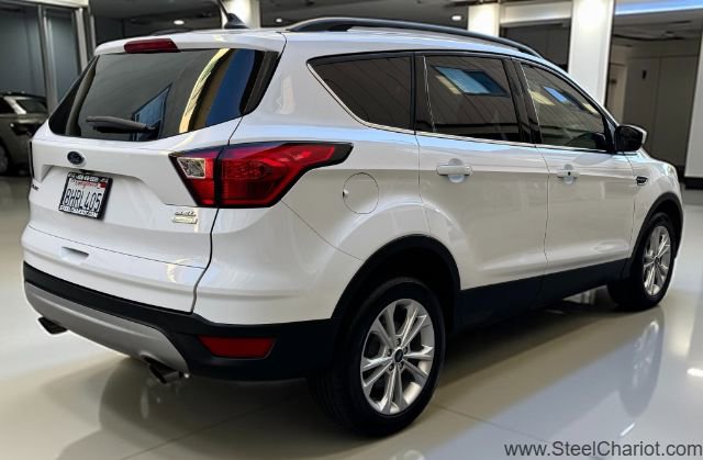 Used 2019 Ford Escape SEL image 5