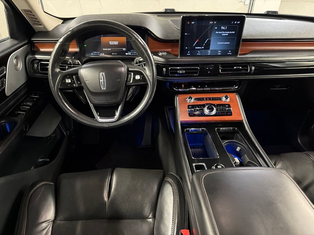 Certified 2020 Lincoln Aviator Reserve w/ Equipment Group 202A AWD/4WD image 8