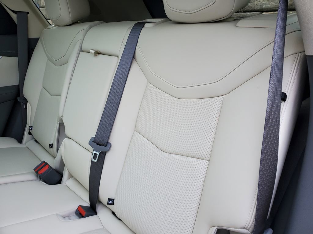 Certified 2023 Cadillac XT5 Premium Luxury w/ LPO, Floor Liner Package image 38