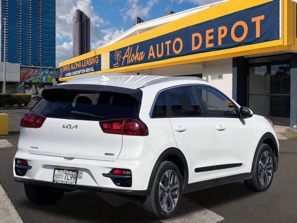 Used 2022 Kia Niro EX FWD image 5