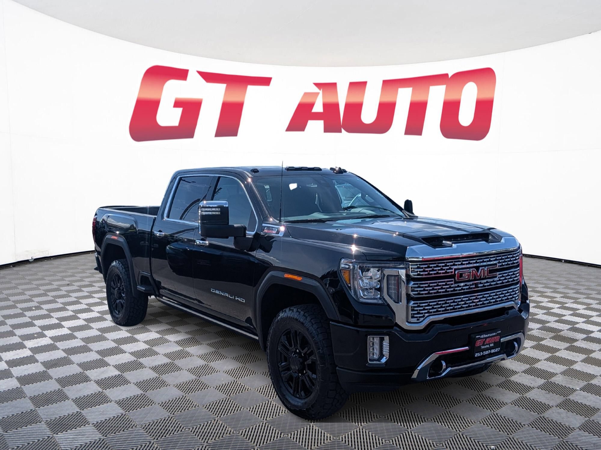 Used 2022 GMC Sierra 3500 Denali w/ Denali Black Diamond Edition AWD/4WD image 1