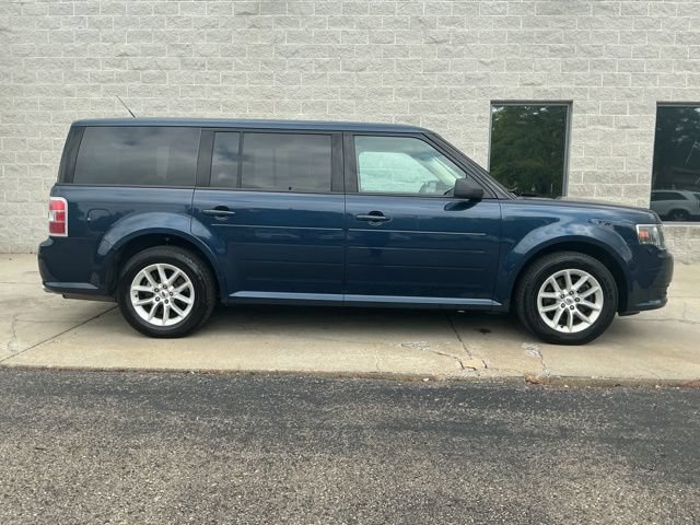 Used 2017 Ford Flex SE FWD image 4