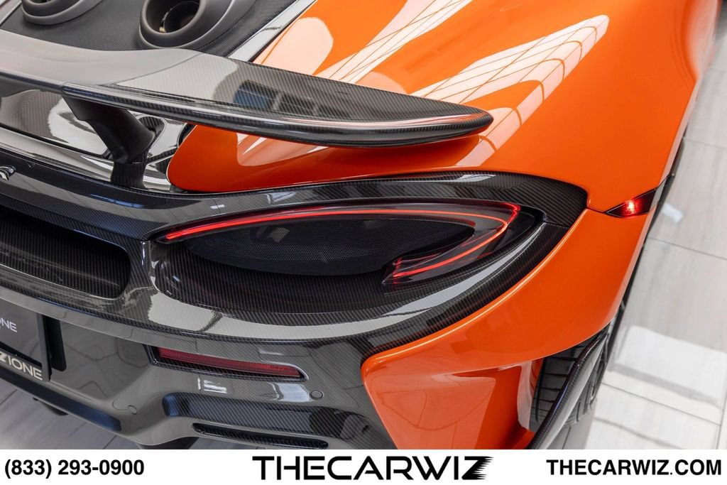 Used 2019 McLaren 600LT RWD image 32