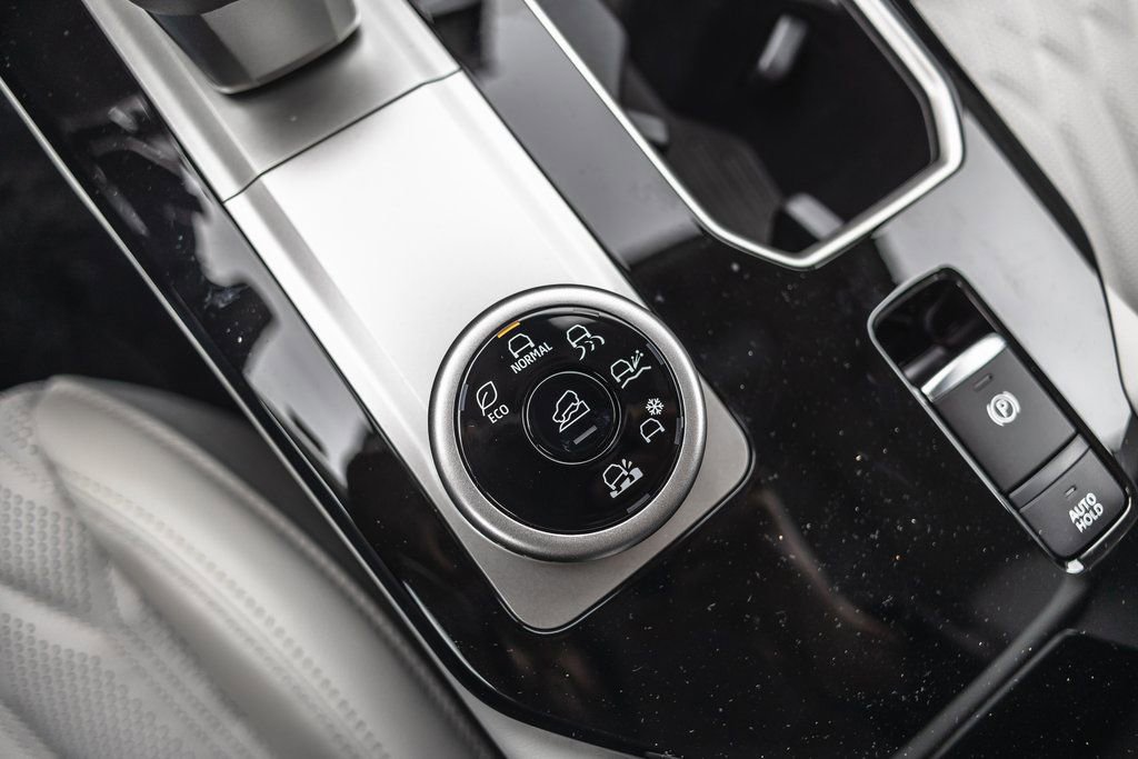 New 2026 Mitsubishi Outlander SEL AWD/4WD image 18
