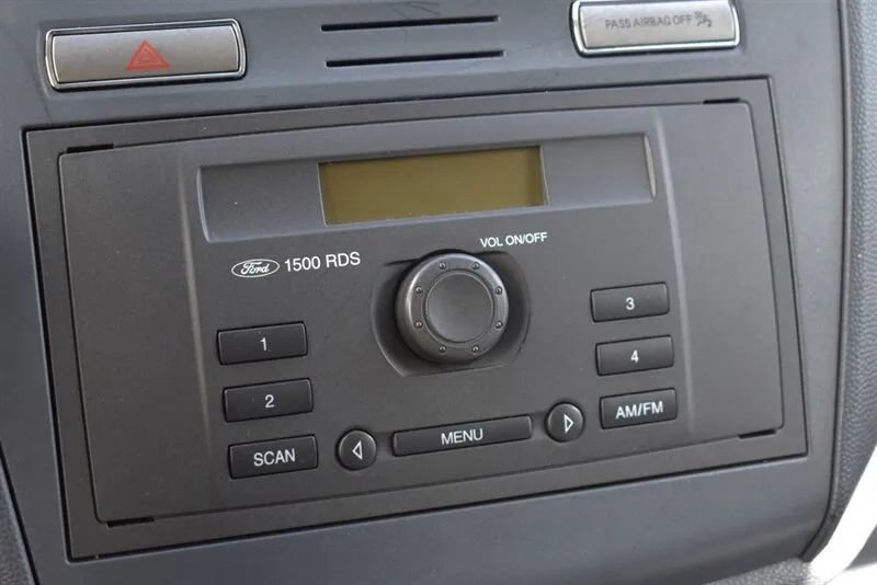 Used 2011 Ford Transit Connect XL FWD image 17