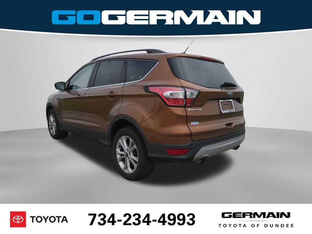 Used 2017 Ford Escape SE w/ Equipment Group 201A image 10