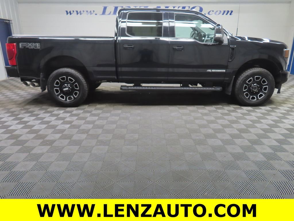 Used 2022 Ford F250 Lariat w/ Black Appearance Pkg AWD/4WD image 2