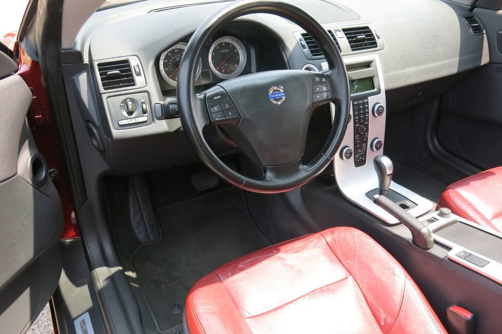 Used 2011 Volvo C70 T5 image 10