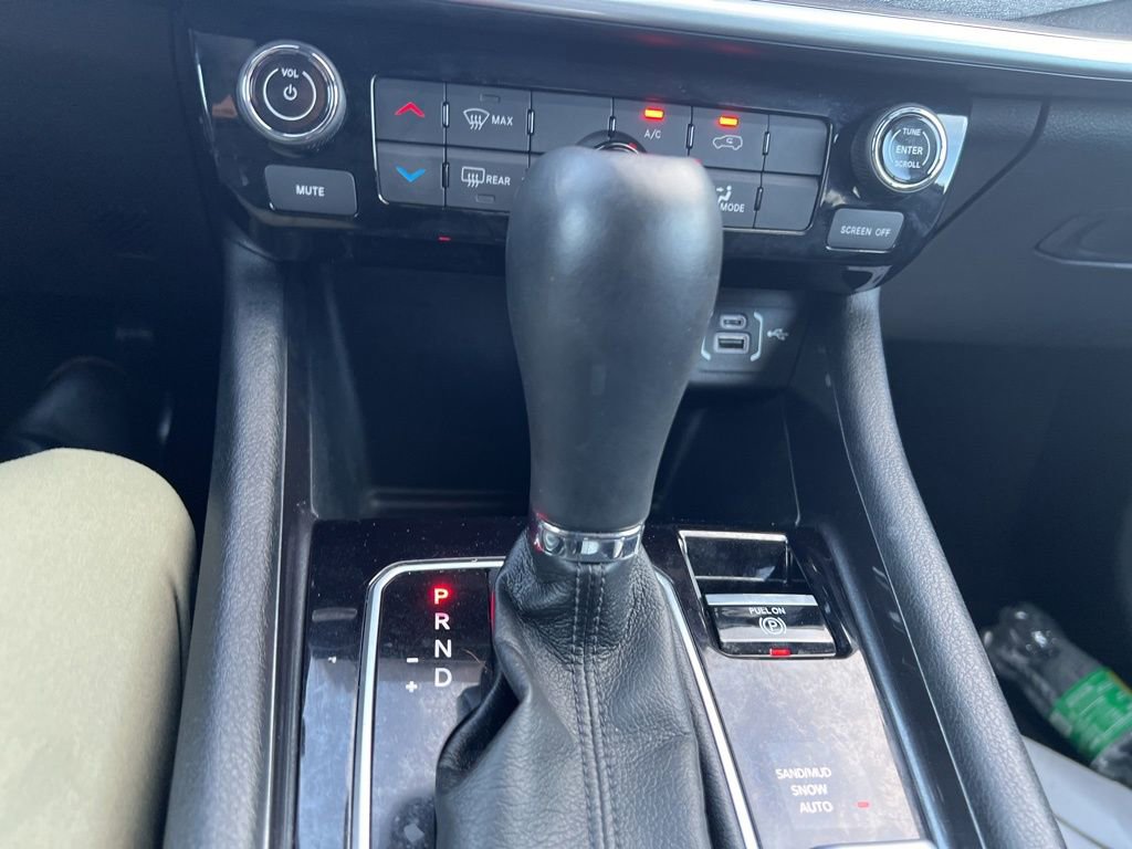 Used 2023 Jeep Compass Latitude image 23