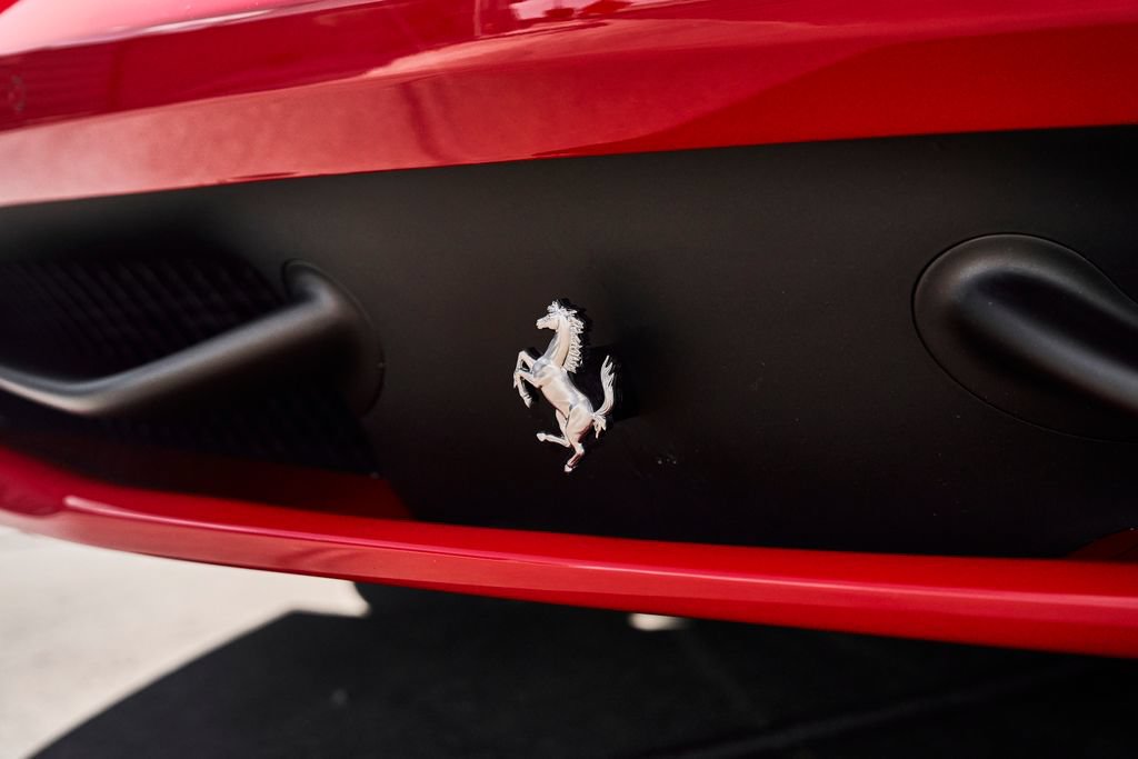 Used 2012 Ferrari 458 Spider RWD image 9