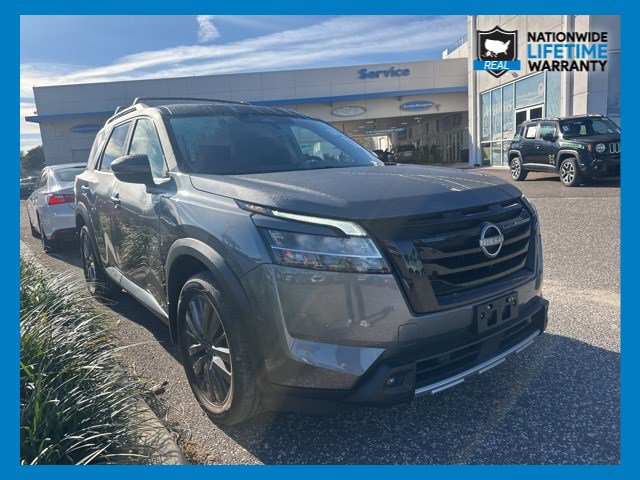 Used 2023 Nissan Pathfinder SL w/ SL Premium Package